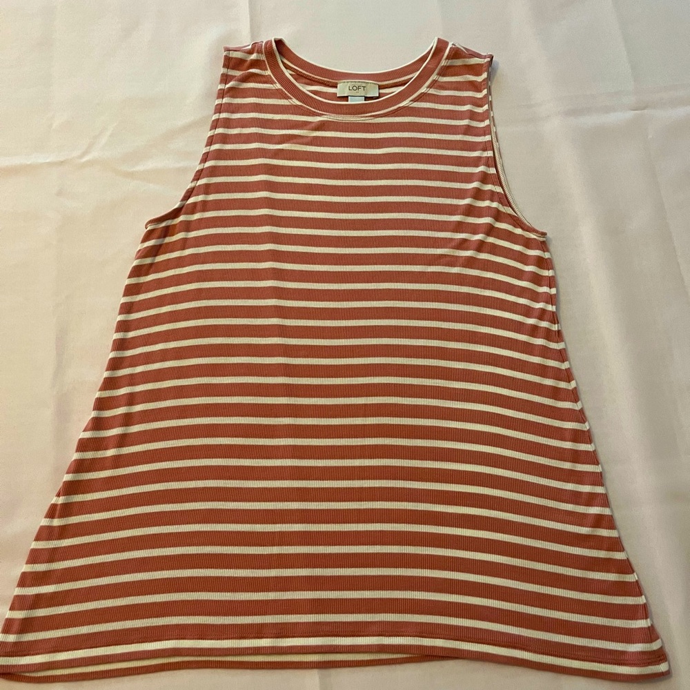 Loft sleeveless tunic-style top - size Lg